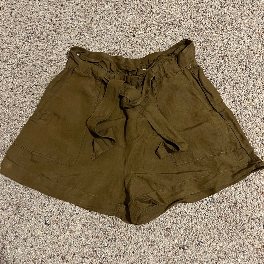 Women’s high waisted shorts